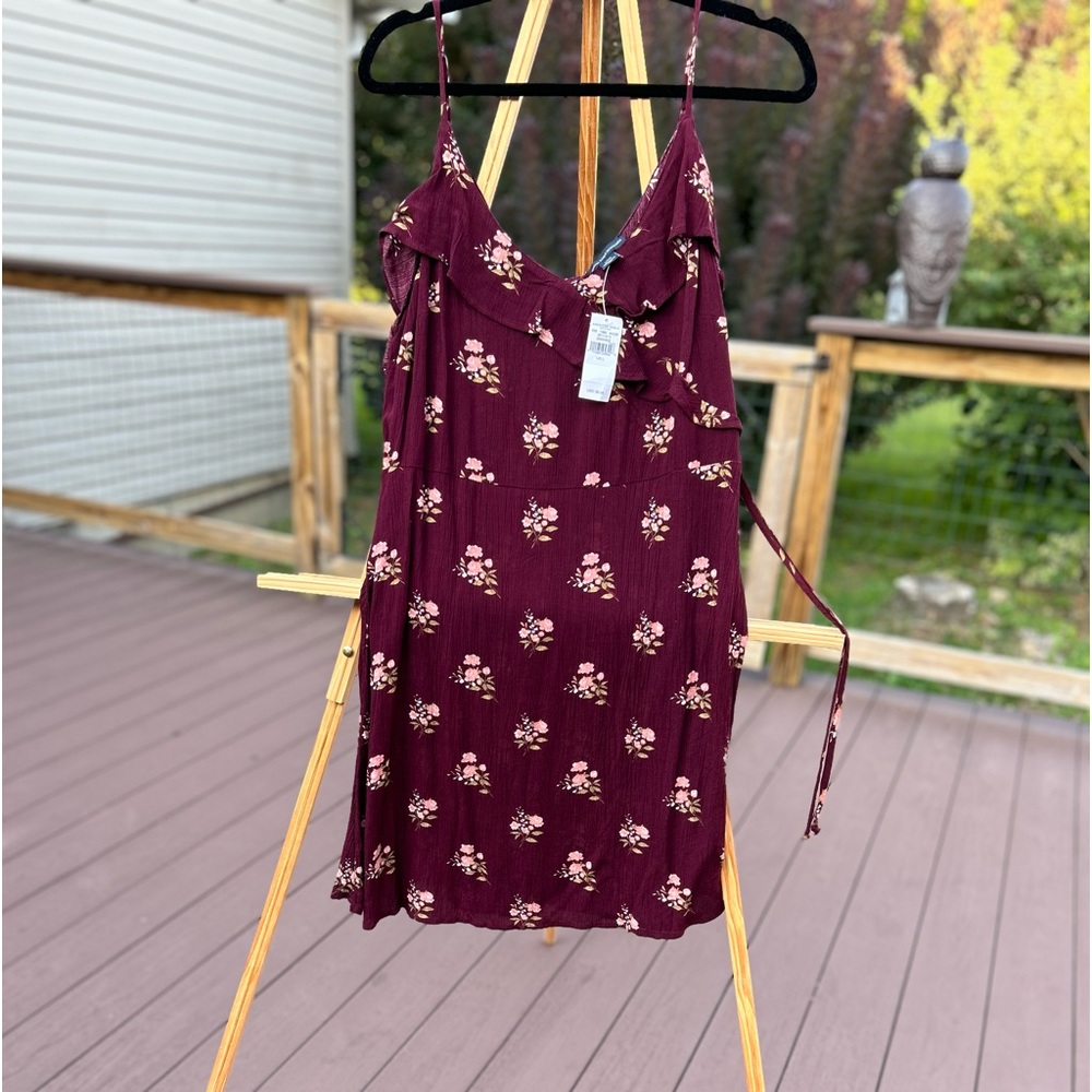 NWT- 💥American Eagle Outfitters dress. Delicate ruffle top, plum color Size L - Picture 3 of 7